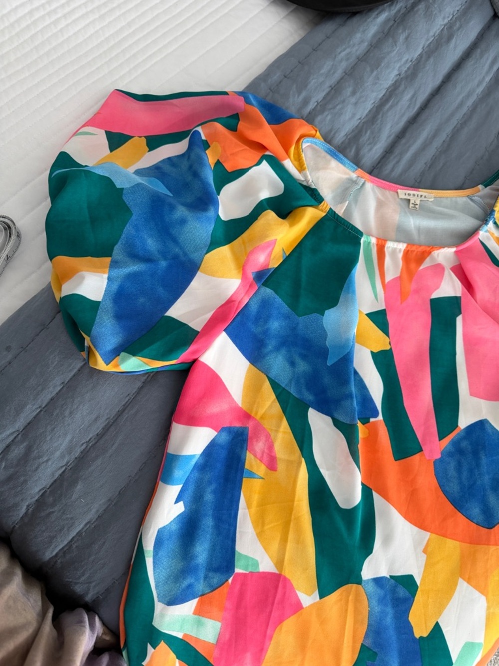 JODIFL Multicolor Abstract Ruffle Dress - Picture 3 of 4
